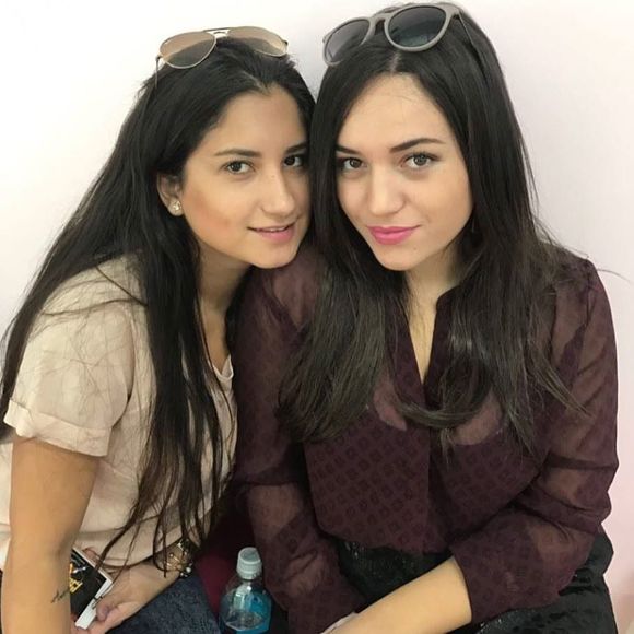 Meet your Posher, Andrea - Picture 2 of 2